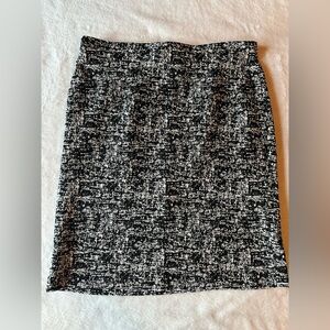 Philosophy Elegant Black and White Tweed Skirt with Zipper - Women’s Size 12